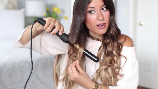 How to curl your hair 2024 with a curling iron for beginners