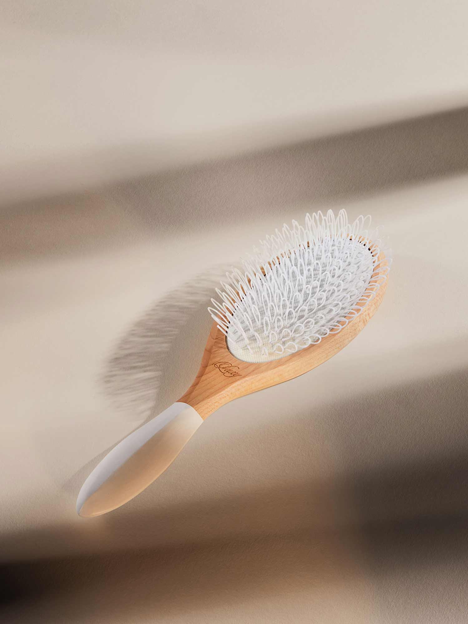 Loop Hair Extensions Brush